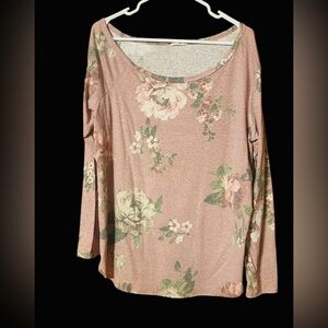 Elegant Floral Blouse in Soft Pink